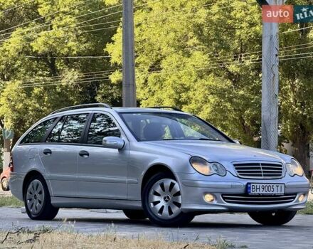 Сірий Мерседес Ц-Клас, об'ємом двигуна 2.15 л та пробігом 236 тис. км за 6400 $, фото 57 на Automoto.ua