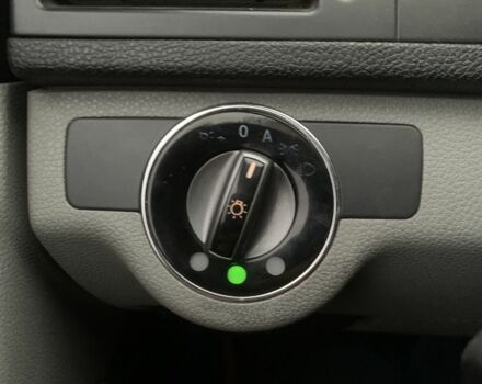 Серый Мерседес Ц-Класс, объемом двигателя 2.1 л и пробегом 294 тыс. км за 9100 $, фото 18 на Automoto.ua