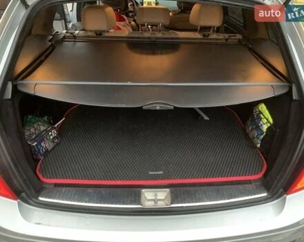 Серый Мерседес Ц-Класс, объемом двигателя 2.1 л и пробегом 294 тыс. км за 8900 $, фото 7 на Automoto.ua