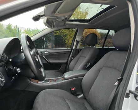 Сірий Мерседес Ц-Клас, об'ємом двигуна 2.2 л та пробігом 304 тис. км за 6999 $, фото 15 на Automoto.ua