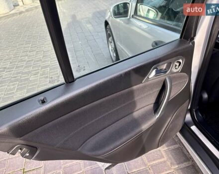 Сірий Мерседес Ц-Клас, об'ємом двигуна 2.1 л та пробігом 236 тис. км за 6400 $, фото 78 на Automoto.ua