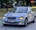 Сірий Мерседес Ц-Клас, об'ємом двигуна 2.15 л та пробігом 236 тис. км за 6400 $, фото 5 на Automoto.ua
