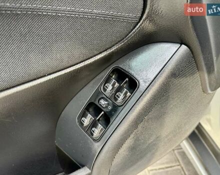 Сірий Мерседес Ц-Клас, об'ємом двигуна 2.1 л та пробігом 236 тис. км за 6400 $, фото 32 на Automoto.ua