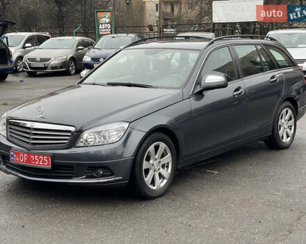 Серый Мерседес Ц-Класс, объемом двигателя 1.8 л и пробегом 244 тыс. км за 7899 $, фото 1 на Automoto.ua