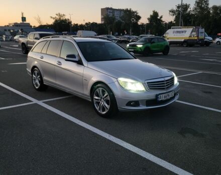 Серый Мерседес Ц-Класс, объемом двигателя 2.1 л и пробегом 410 тыс. км за 8200 $, фото 6 на Automoto.ua