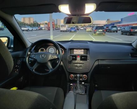 Серый Мерседес Ц-Класс, объемом двигателя 2.1 л и пробегом 410 тыс. км за 8200 $, фото 13 на Automoto.ua