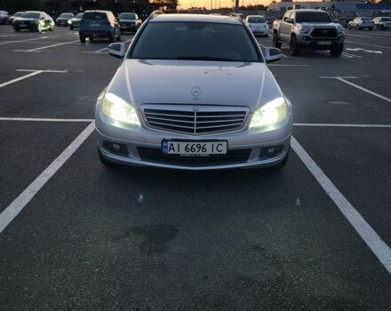 Серый Мерседес Ц-Класс, объемом двигателя 2.1 л и пробегом 410 тыс. км за 8200 $, фото 7 на Automoto.ua