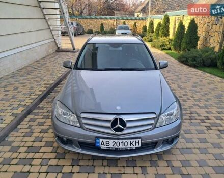 Серый Мерседес Ц-Класс, объемом двигателя 2.2 л и пробегом 357 тыс. км за 8250 $, фото 25 на Automoto.ua