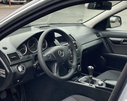 Серый Мерседес Ц-Класс, объемом двигателя 1.8 л и пробегом 244 тыс. км за 7899 $, фото 14 на Automoto.ua