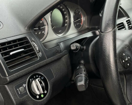 Сірий Мерседес Ц-Клас, об'ємом двигуна 2.15 л та пробігом 310 тис. км за 7950 $, фото 16 на Automoto.ua