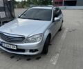Сірий Мерседес Ц-Клас, об'ємом двигуна 2.1 л та пробігом 315 тис. км за 7500 $, фото 1 на Automoto.ua