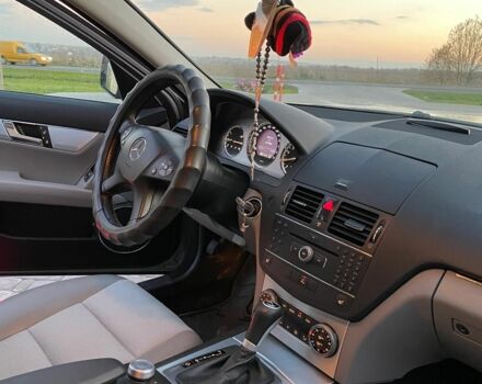 Серый Мерседес Ц-Класс, объемом двигателя 1.8 л и пробегом 245 тыс. км за 7699 $, фото 11 на Automoto.ua