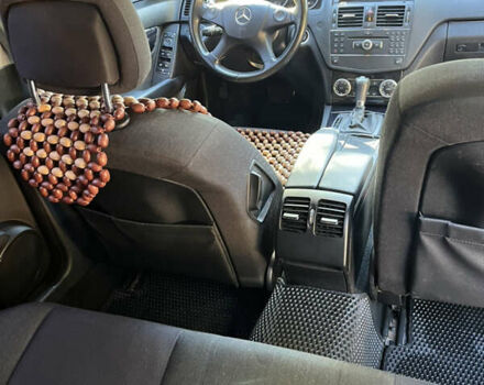 Сірий Мерседес Ц-Клас, об'ємом двигуна 2.2 л та пробігом 370 тис. км за 7999 $, фото 7 на Automoto.ua