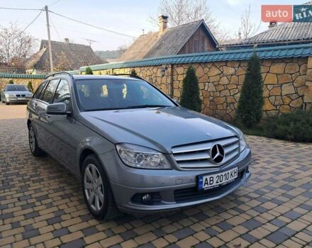 Серый Мерседес Ц-Класс, объемом двигателя 2.2 л и пробегом 357 тыс. км за 8250 $, фото 7 на Automoto.ua