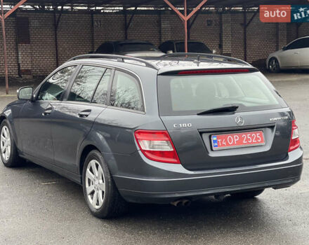 Серый Мерседес Ц-Класс, объемом двигателя 1.8 л и пробегом 244 тыс. км за 7899 $, фото 3 на Automoto.ua