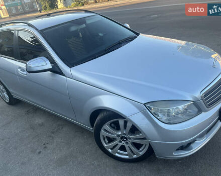 Сірий Мерседес Ц-Клас, об'ємом двигуна 2.2 л та пробігом 370 тис. км за 7999 $, фото 1 на Automoto.ua