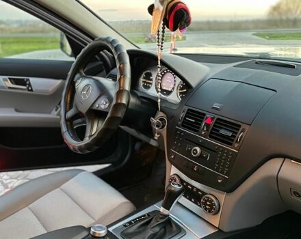 Серый Мерседес Ц-Класс, объемом двигателя 1.8 л и пробегом 245 тыс. км за 7699 $, фото 8 на Automoto.ua