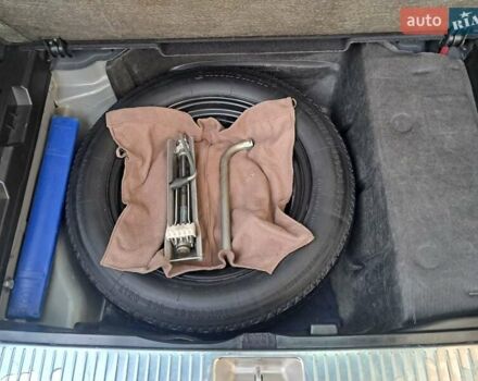 Серый Мерседес Ц-Класс, объемом двигателя 2.2 л и пробегом 357 тыс. км за 8250 $, фото 44 на Automoto.ua