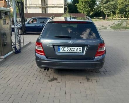 Сірий Мерседес Ц-Клас, об'ємом двигуна 2.15 л та пробігом 398 тис. км за 7600 $, фото 14 на Automoto.ua