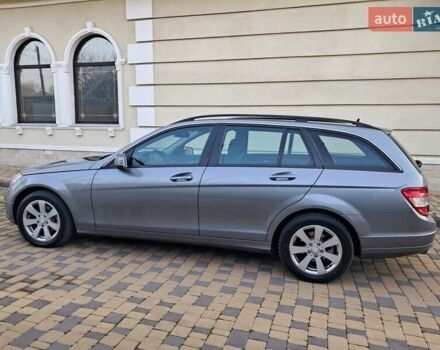 Серый Мерседес Ц-Класс, объемом двигателя 2.2 л и пробегом 357 тыс. км за 8250 $, фото 19 на Automoto.ua