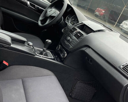 Серый Мерседес Ц-Класс, объемом двигателя 1.8 л и пробегом 244 тыс. км за 7899 $, фото 19 на Automoto.ua