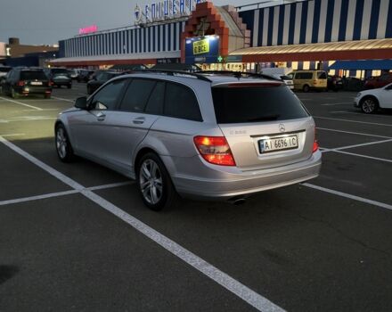 Серый Мерседес Ц-Класс, объемом двигателя 2.1 л и пробегом 410 тыс. км за 8200 $, фото 2 на Automoto.ua