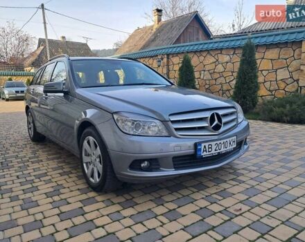 Серый Мерседес Ц-Класс, объемом двигателя 2.2 л и пробегом 357 тыс. км за 8250 $, фото 6 на Automoto.ua