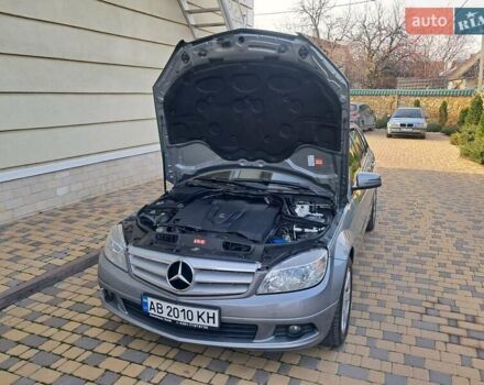 Серый Мерседес Ц-Класс, объемом двигателя 2.2 л и пробегом 357 тыс. км за 8250 $, фото 73 на Automoto.ua