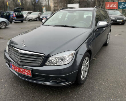 Серый Мерседес Ц-Класс, объемом двигателя 1.8 л и пробегом 244 тыс. км за 7899 $, фото 7 на Automoto.ua