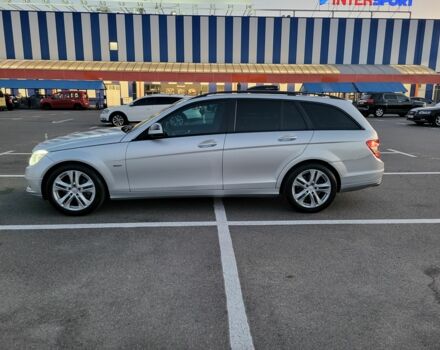 Серый Мерседес Ц-Класс, объемом двигателя 2.1 л и пробегом 410 тыс. км за 8200 $, фото 1 на Automoto.ua