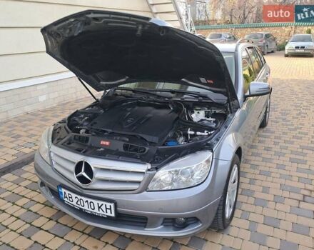 Серый Мерседес Ц-Класс, объемом двигателя 2.2 л и пробегом 357 тыс. км за 8250 $, фото 72 на Automoto.ua