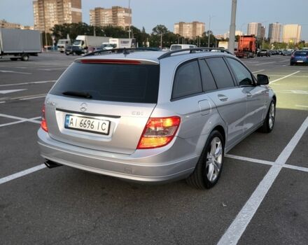 Серый Мерседес Ц-Класс, объемом двигателя 2.1 л и пробегом 410 тыс. км за 8200 $, фото 4 на Automoto.ua