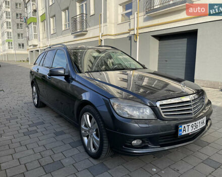 Сірий Мерседес Ц-Клас, об'ємом двигуна 2.15 л та пробігом 430 тис. км за 7700 $, фото 4 на Automoto.ua