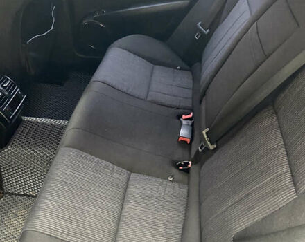 Сірий Мерседес Ц-Клас, об'ємом двигуна 2.2 л та пробігом 276 тис. км за 7700 $, фото 9 на Automoto.ua