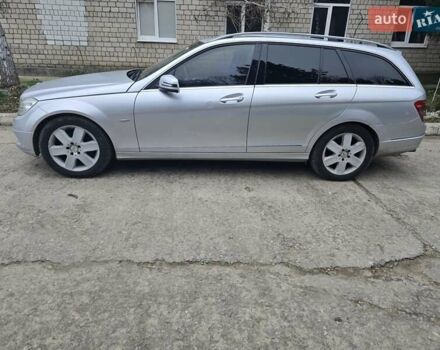 Сірий Мерседес Ц-Клас, об'ємом двигуна 2.2 л та пробігом 286 тис. км за 7800 $, фото 1 на Automoto.ua