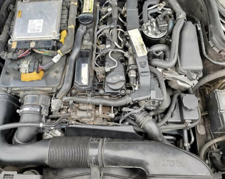 Сірий Мерседес Ц-Клас, об'ємом двигуна 2.14 л та пробігом 280 тис. км за 9000 $, фото 11 на Automoto.ua