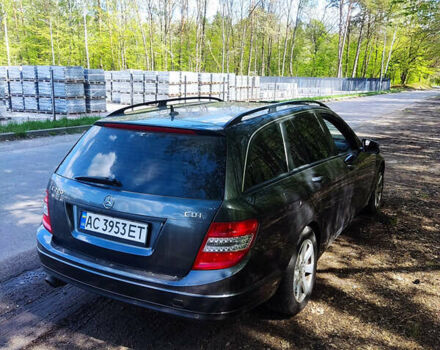 Серый Мерседес Ц-Класс, объемом двигателя 2.14 л и пробегом 310 тыс. км за 8000 $, фото 9 на Automoto.ua