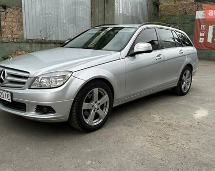 Серый Мерседес Ц-Класс, объемом двигателя 2.15 л и пробегом 333 тыс. км за 7300 $, фото 1 на Automoto.ua