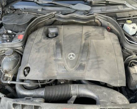 Сірий Мерседес Ц-Клас, об'ємом двигуна 2.15 л та пробігом 430 тис. км за 7700 $, фото 10 на Automoto.ua