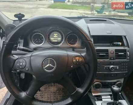 Сірий Мерседес Ц-Клас, об'ємом двигуна 2.2 л та пробігом 286 тис. км за 7800 $, фото 9 на Automoto.ua