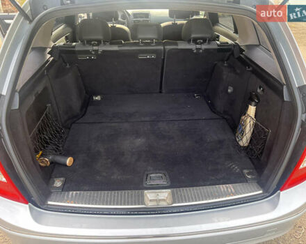 Серый Мерседес Ц-Класс, объемом двигателя 1.6 л и пробегом 180 тыс. км за 9100 $, фото 8 на Automoto.ua