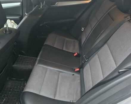 Сірий Мерседес Ц-Клас, об'ємом двигуна 2.2 л та пробігом 286 тис. км за 7800 $, фото 6 на Automoto.ua