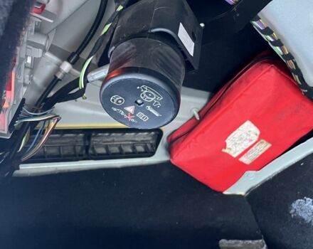 Сірий Мерседес Ц-Клас, об'ємом двигуна 1.6 л та пробігом 230 тис. км за 7700 $, фото 21 на Automoto.ua