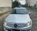 Серый Мерседес Ц-Класс, объемом двигателя 2.2 л и пробегом 390 тыс. км за 5000 $, фото 1 на Automoto.ua