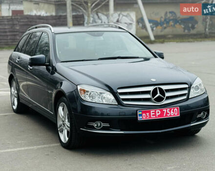 Серый Мерседес Ц-Класс, объемом двигателя 2.2 л и пробегом 304 тыс. км за 8700 $, фото 4 на Automoto.ua