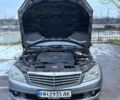 Серый Мерседес Ц-Класс, объемом двигателя 2.1 л и пробегом 360 тыс. км за 8400 $, фото 5 на Automoto.ua