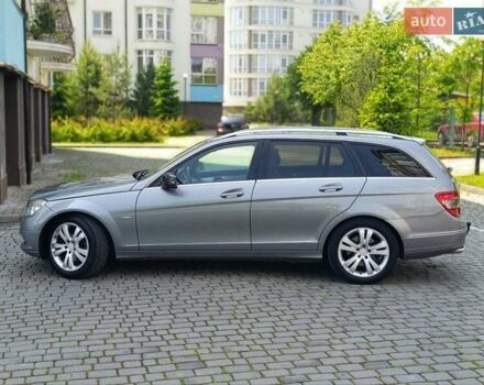 Сірий Мерседес Ц-Клас, об'ємом двигуна 2.14 л та пробігом 286 тис. км за 7650 $, фото 4 на Automoto.ua