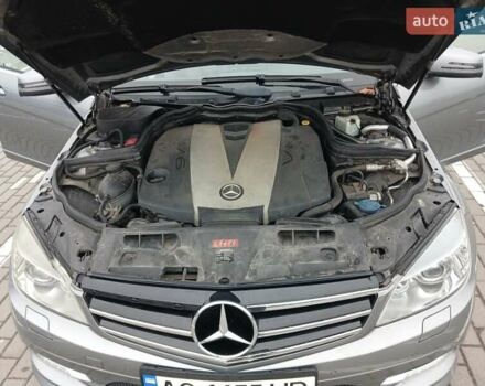 Сірий Мерседес Ц-Клас, об'ємом двигуна 2.99 л та пробігом 248 тис. км за 6700 $, фото 29 на Automoto.ua