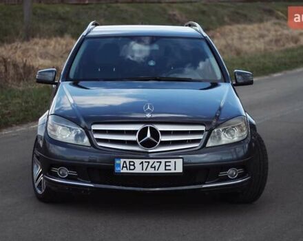 Серый Мерседес Ц-Класс, объемом двигателя 2.2 л и пробегом 250 тыс. км за 10000 $, фото 9 на Automoto.ua