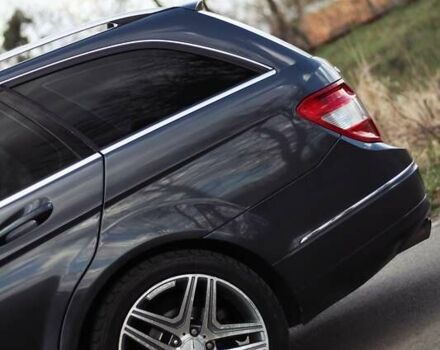 Серый Мерседес Ц-Класс, объемом двигателя 2.2 л и пробегом 250 тыс. км за 10000 $, фото 6 на Automoto.ua